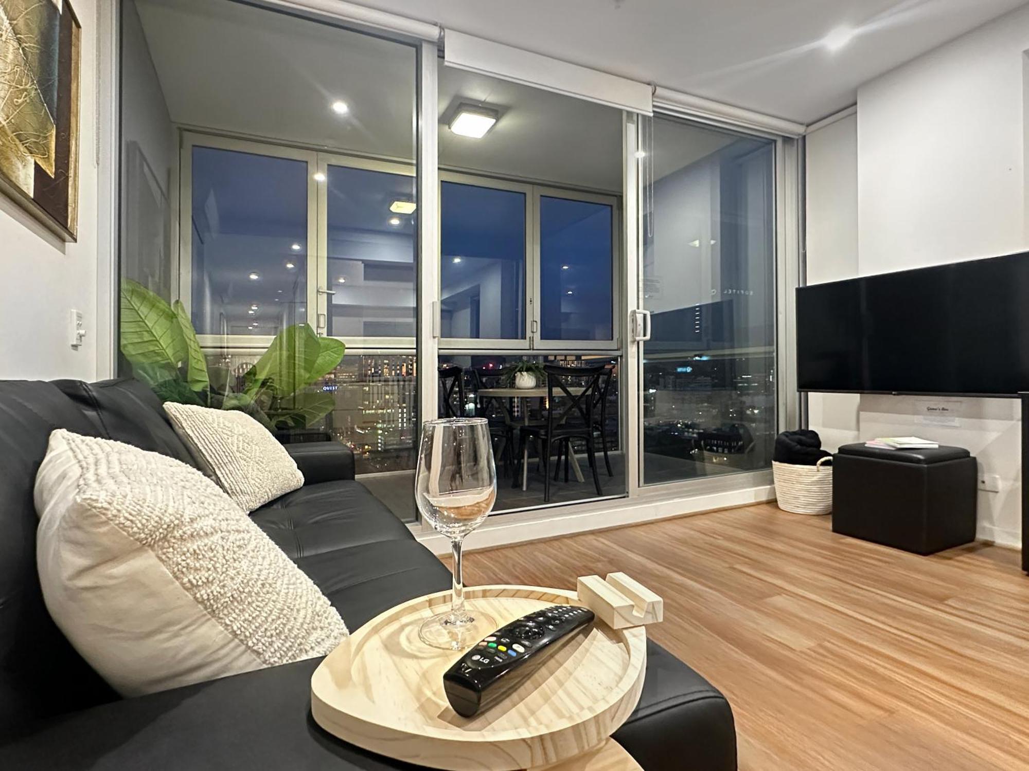 Penthouse View Apartment Luxury Cbd Penthouse Sleeps 6 Balcony Spa Access Adelajda Zewnętrze zdjęcie